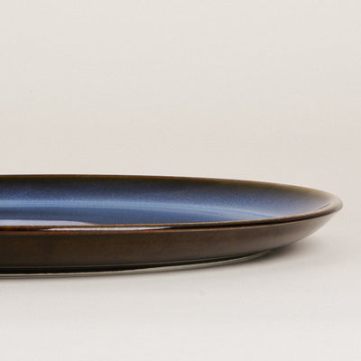 CERAMIC SERVING DISH WITH ANTIQUE FINISH RIM - HGHOM