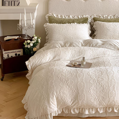 MILK FLEECE LACE BEDDING SET - HGHOM